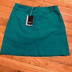 Brand new NIKE golf skirt